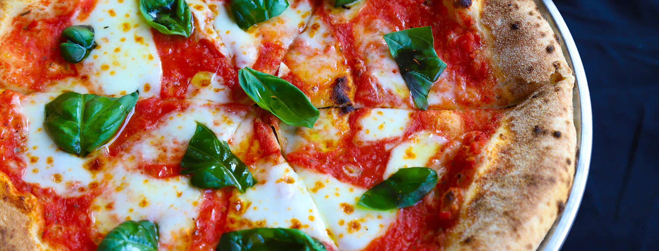 Gravity 980 Margarita Pizza

  
- Char-Griller