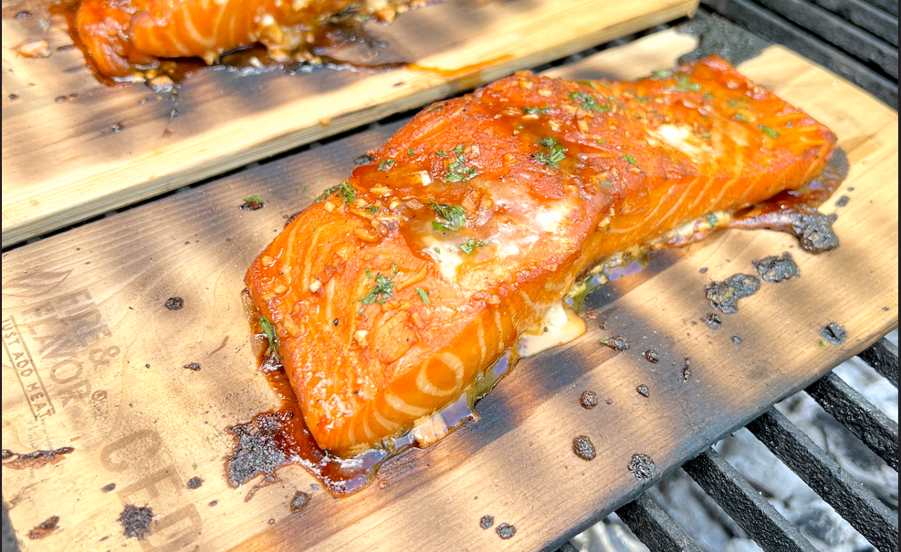 Sweet n Spicy Sriracha Glazed Salmon - Char-Griller