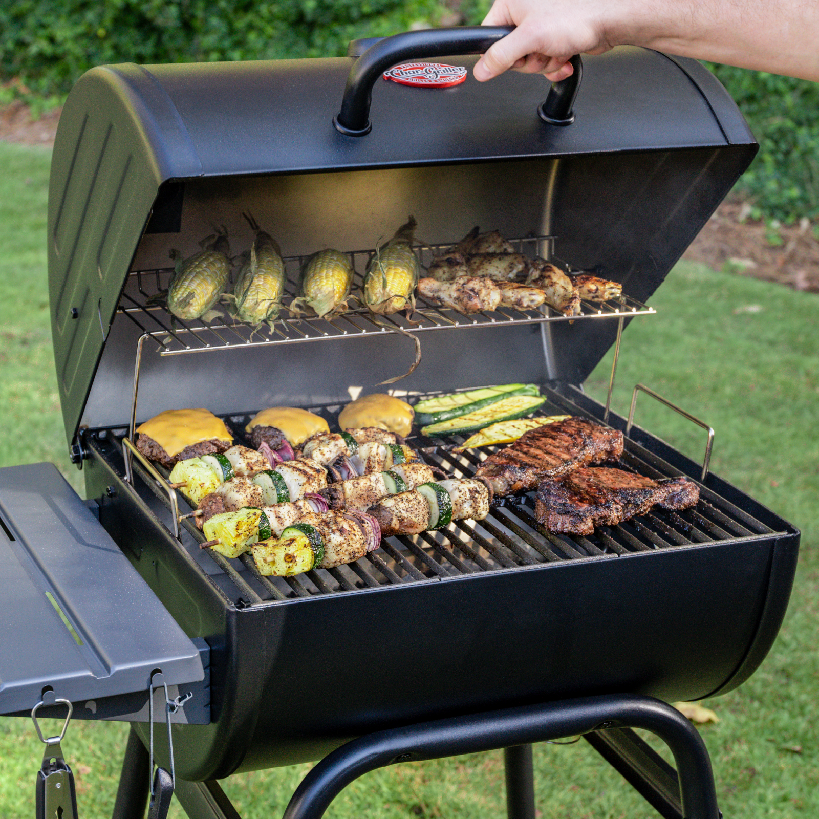 What to Look for in a Kettle Grill - Char-Griller