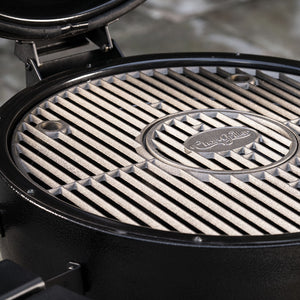 CAST IRON GRATES TO SEAL IN FOOD FLAVOR