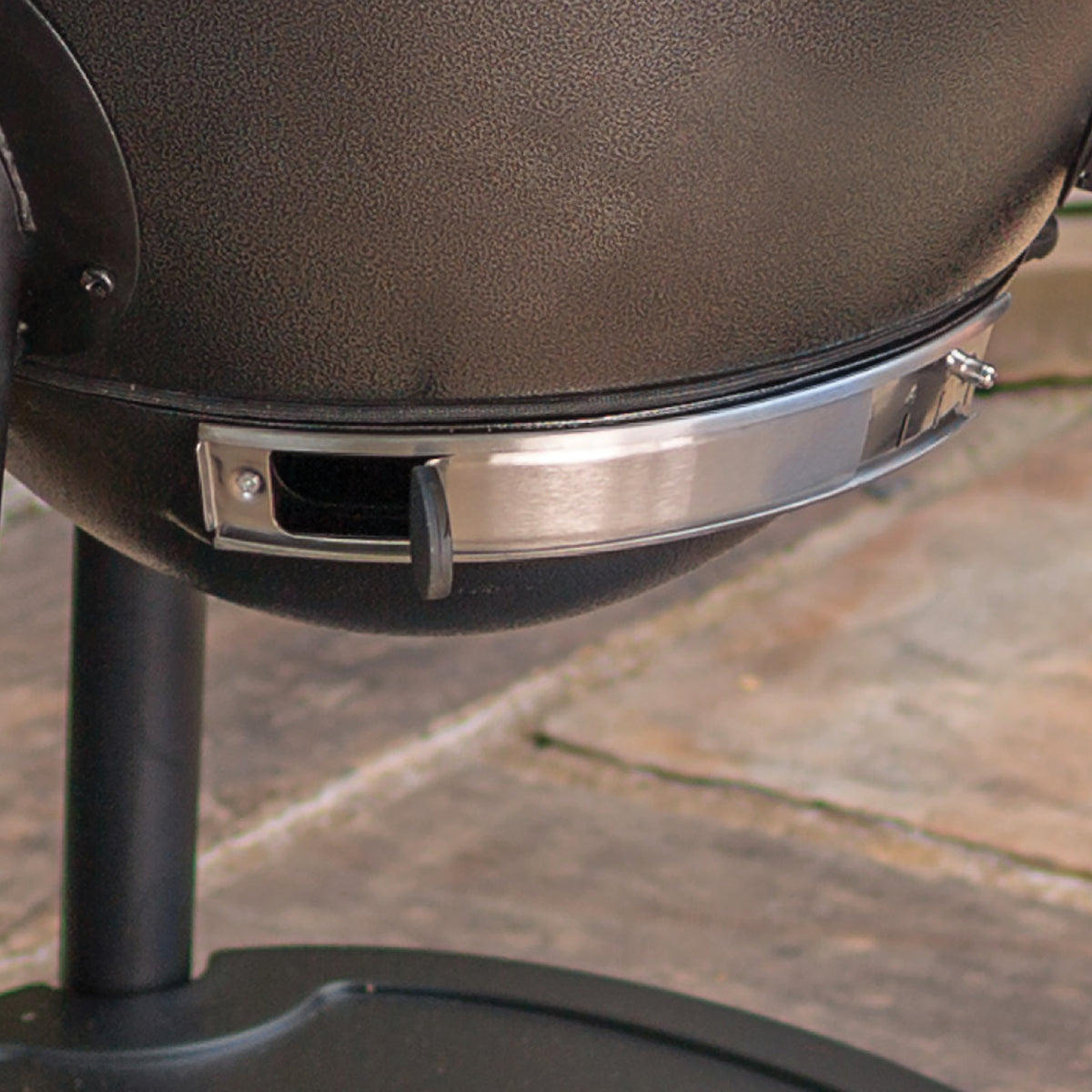 AKORN® Kamado Charcoal Grill, Graphite - Char-Griller